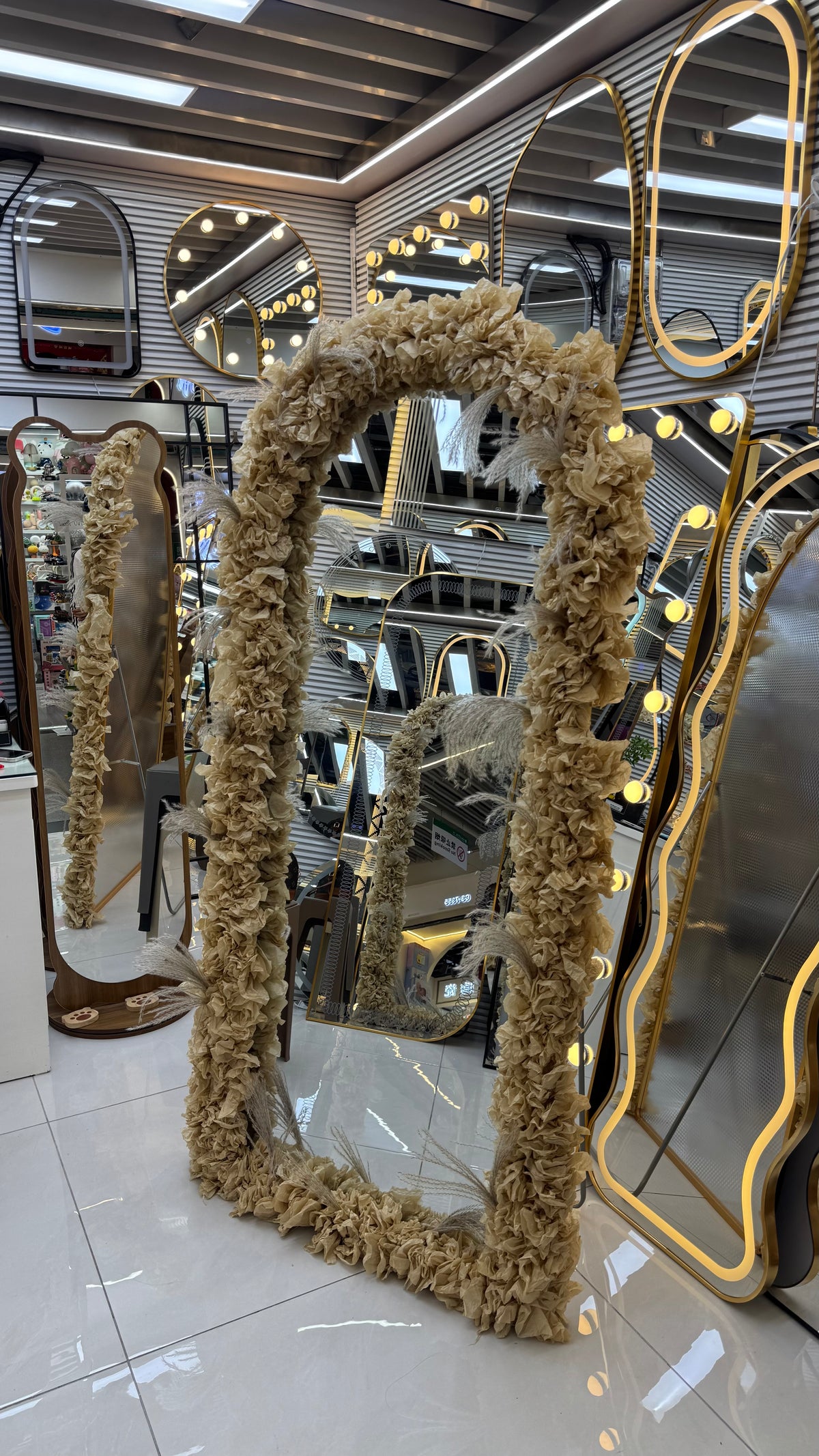 Statement Oversized Arched mirror (80*180cm)