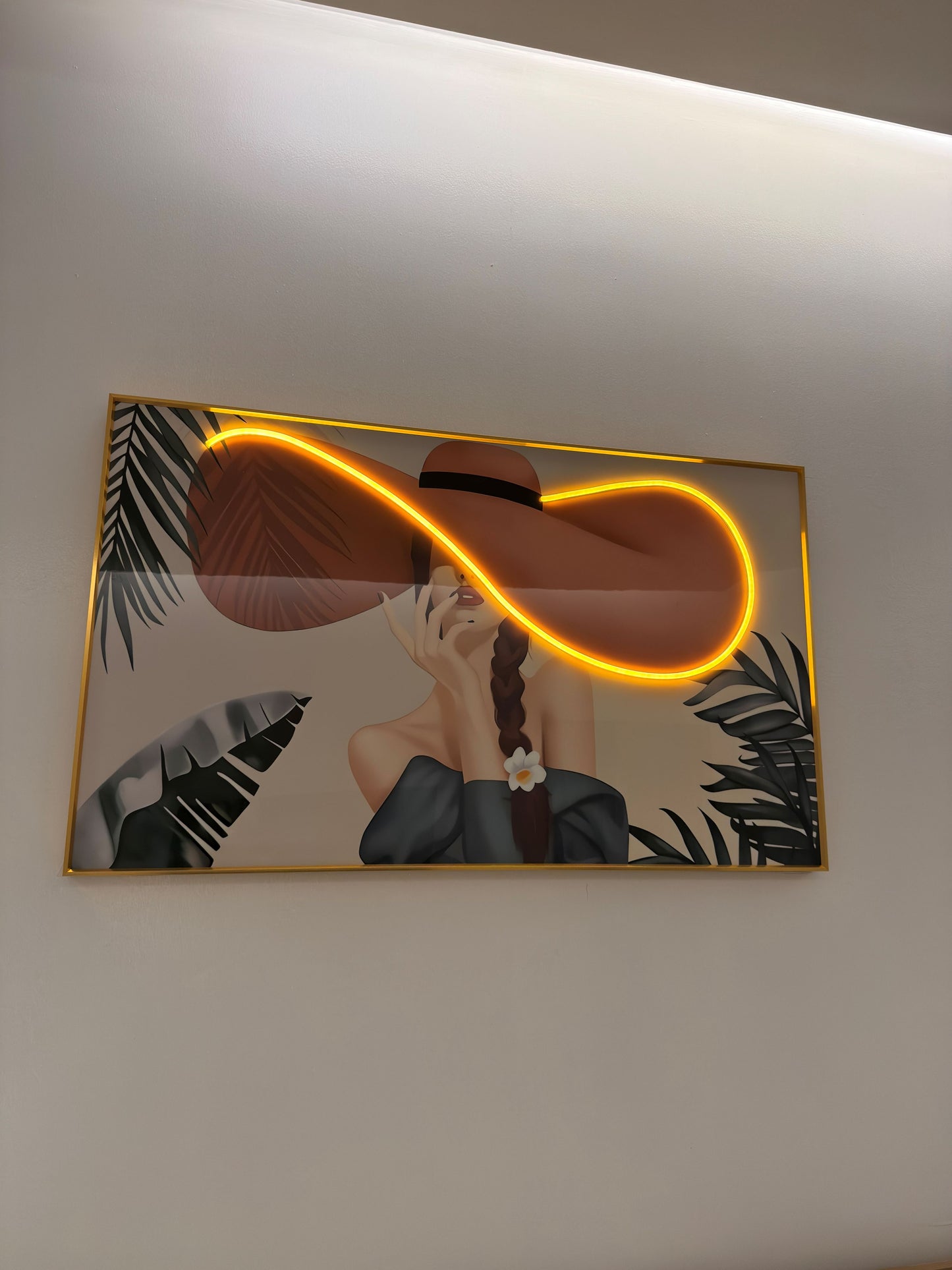 Woman in oversized sun hat LED WALL ART